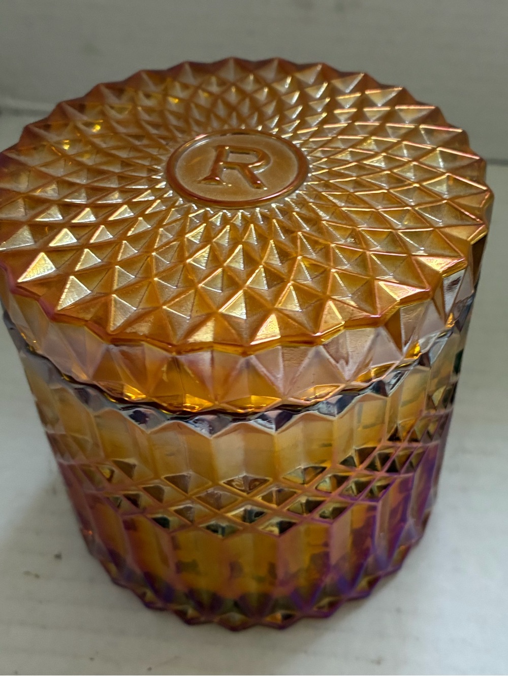 Light Amber Diamond Cut Glass Lidded Red Leaf Home 3 Wick Candle Golden Spruce